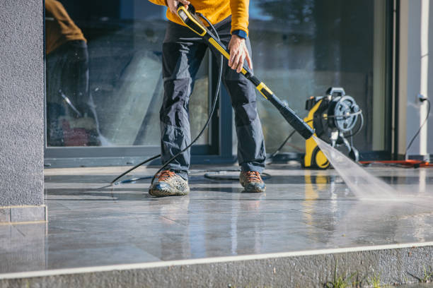 Best Sign and Awning Cleaning  in Weatherby Lake, MO